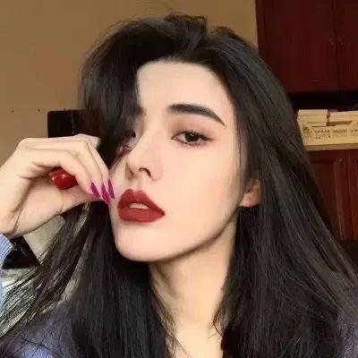 卡罗尔与星期二